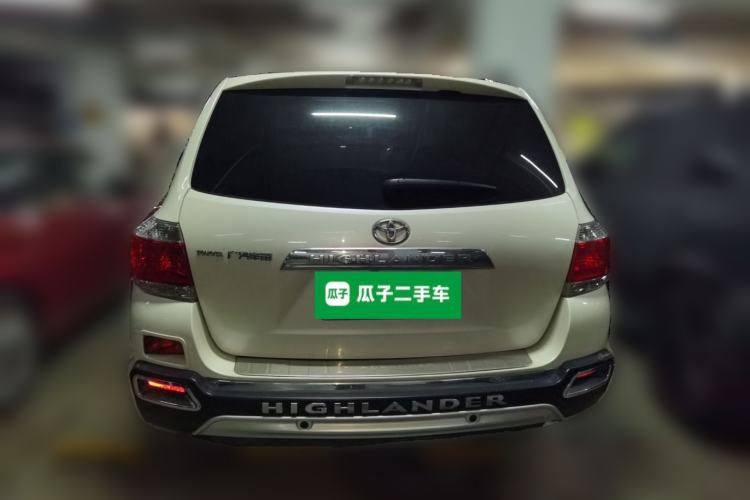 Used Toyota Highlander 2012 2.7L Two-Wheel Drive 5-Seater Sport Edition Rear