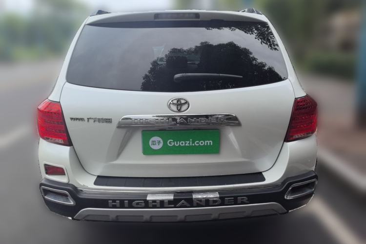 Used Toyota Highlander 2012 2.7L Two-Wheel Drive 7-Seater Luxury Edition Rear