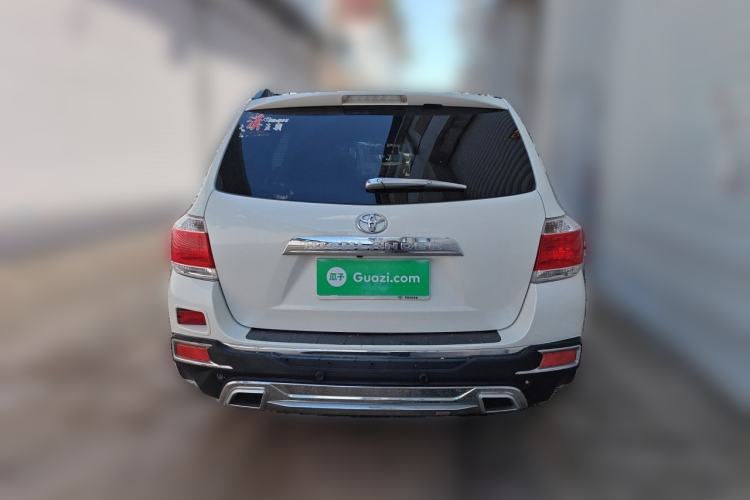 Used Toyota Highlander 2012 2.7L Two-Wheel Drive 7-Seater Luxury Edition Rear