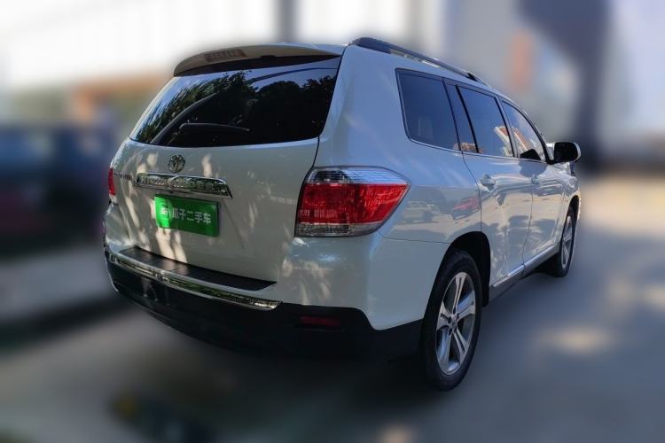 Used Toyota Highlander 2012 2.7L Two-Wheel Drive 7-Seater Luxury Edition Rear Right 45 Deg