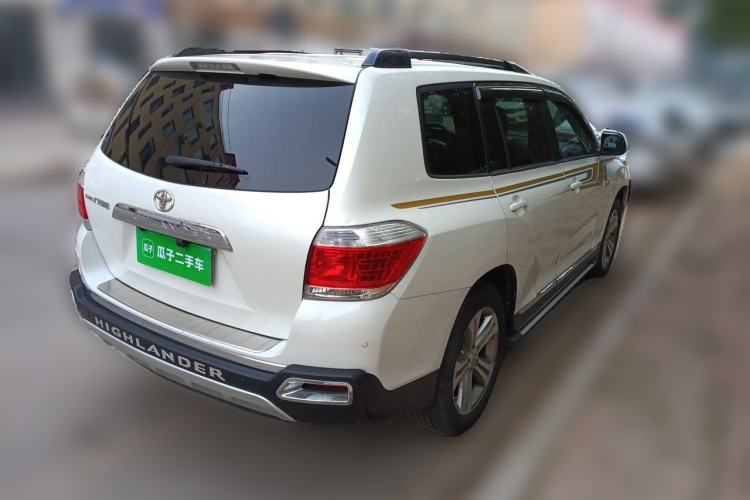 Used Toyota Highlander 2012 2.7L Two-Wheel Drive 7-Seater Luxury Edition Rear Right 45 Deg