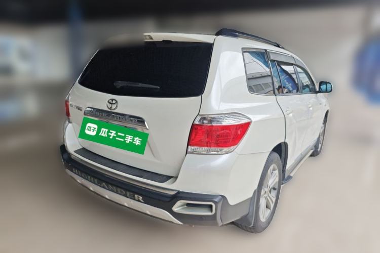 Used Toyota Highlander 2012 2.7L Two-Wheel Drive 7-Seater Luxury Edition Rear Right 45 Deg