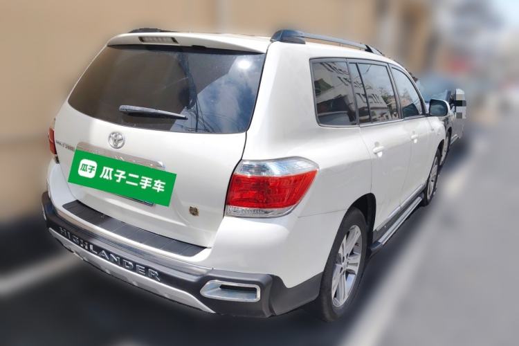 Used Toyota Highlander 2012 2.7L Two-Wheel Drive 7-Seater Luxury Edition Rear Right 45 Deg