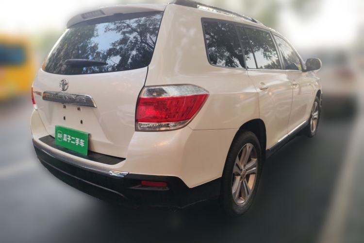 Used Toyota Highlander 2012 2.7L Two-Wheel Drive 7-Seater Luxury Edition Rear Right 45 Deg