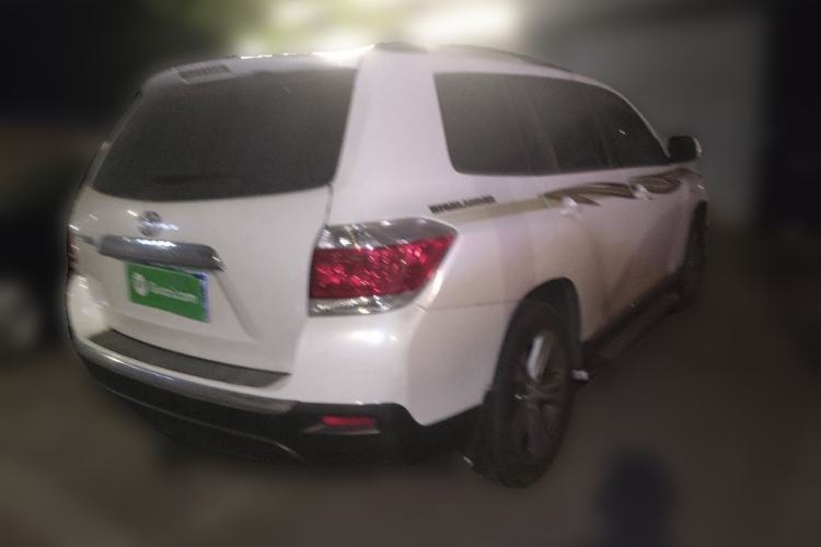 Used Toyota Highlander 2012 2.7L Two-Wheel Drive 7-Seater Luxury Edition Rear Right 45 Deg