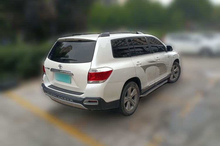 Used Toyota Highlander 2012 2.7L Two-Wheel Drive 5-Seater Sport Edition Rear Right 45 Deg