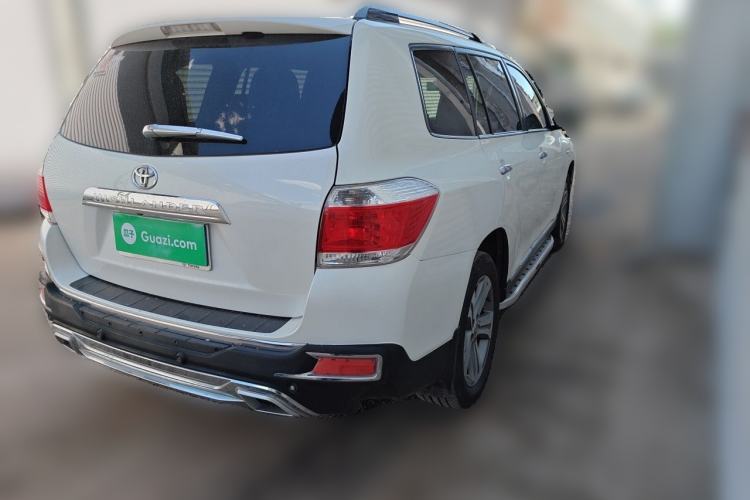 Used Toyota Highlander 2012 2.7L Two-Wheel Drive 7-Seater Luxury Edition Rear Right 45 Deg