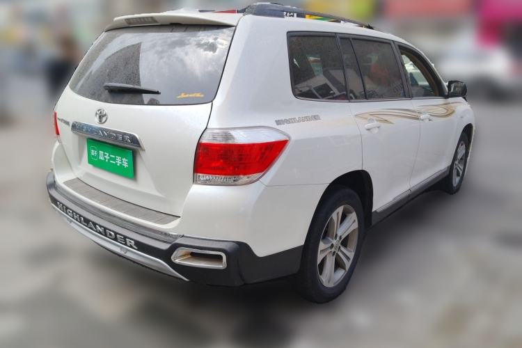 Used Toyota Highlander 2012 2.7L Two-Wheel Drive 7-Seater Luxury Edition Rear Right 45 Deg