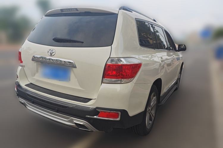 Used Toyota Highlander 2012 2.7L Two-Wheel Drive 7-Seater Luxury Edition Rear Right 45 Deg