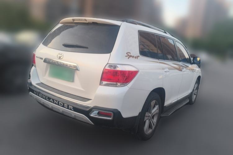 Used Toyota Highlander 2012 2.7L Two-Wheel Drive 7-Seater Luxury Edition Rear Right 45 Deg