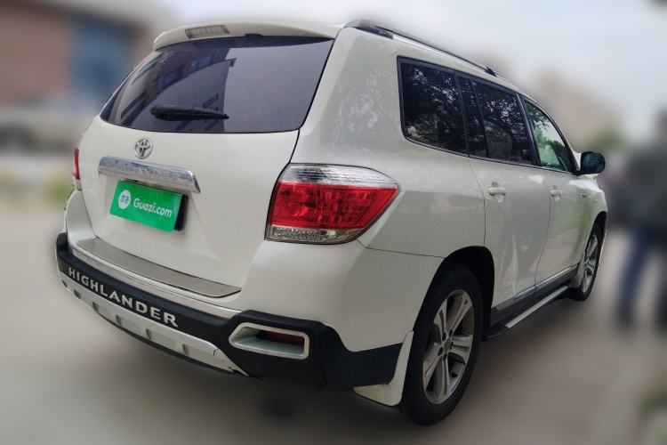 Used Toyota Highlander 2012 2.7L Two-Wheel Drive 7-Seater Luxury Edition Rear Right 45 Deg