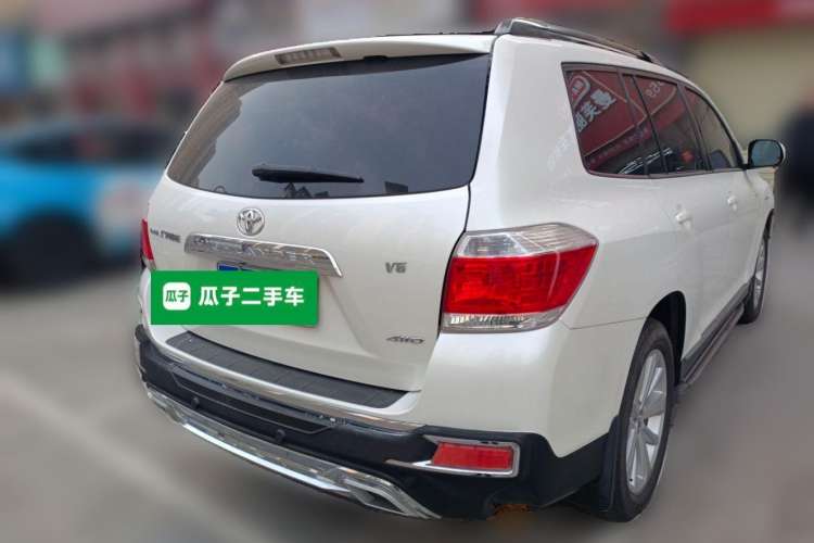 Used Toyota Highlander 2012 3.5L 4x4 7-Seater Luxury Edition with Navigation Rear Right 45 Deg