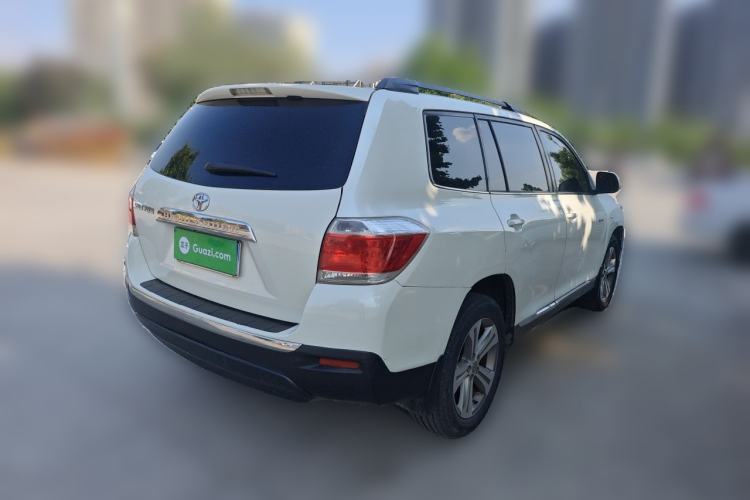 Used Toyota Highlander 2012 2.7L Two-Wheel Drive 7-Seater Luxury Edition Rear Right 45 Deg