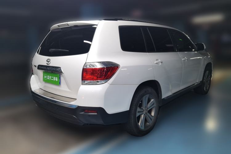 Used Toyota Highlander 2012 2.7L Two-Wheel Drive 7-Seater Luxury Edition Rear Right 45 Deg