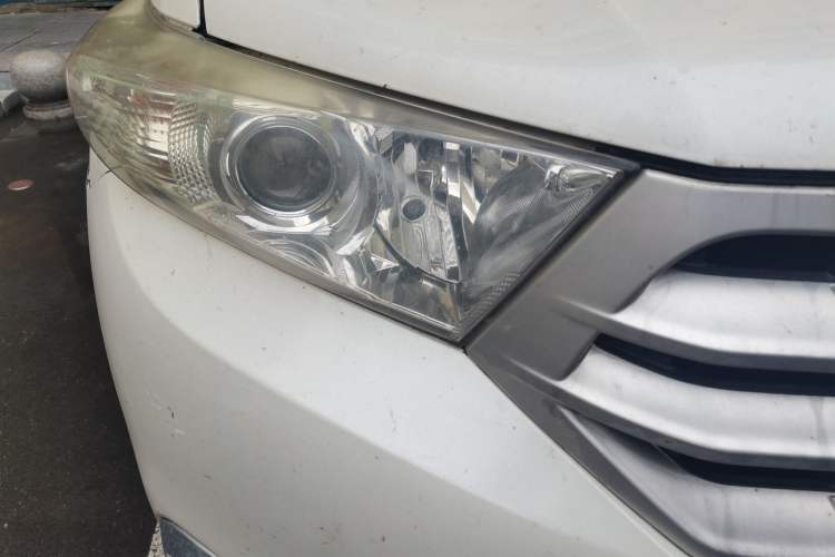 Used Toyota Highlander 2012 2.7L 2WD 5-Seater Elite Edition Right Front Headlight