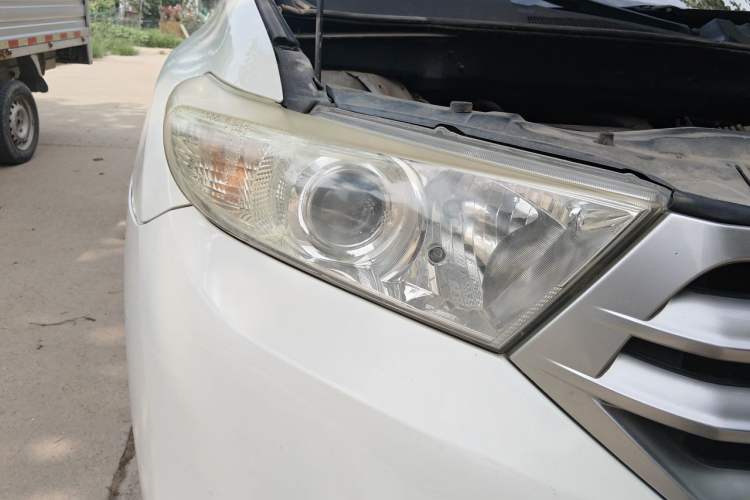 Used Toyota Highlander 2012 2.7L 2WD 5-Seater Elite Edition Right Front Headlight