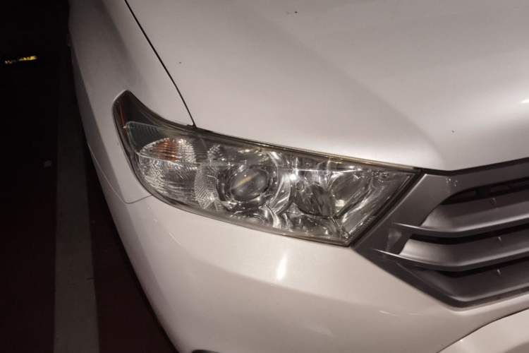 Used Toyota Highlander 2012 2.7L 2WD 5-Seater Elite Edition Right Front Headlight