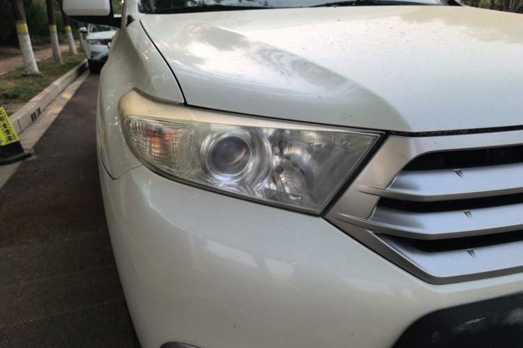 Used Toyota Highlander 2012 2.7L 2WD 5-Seater Elite Edition Right Front Headlight