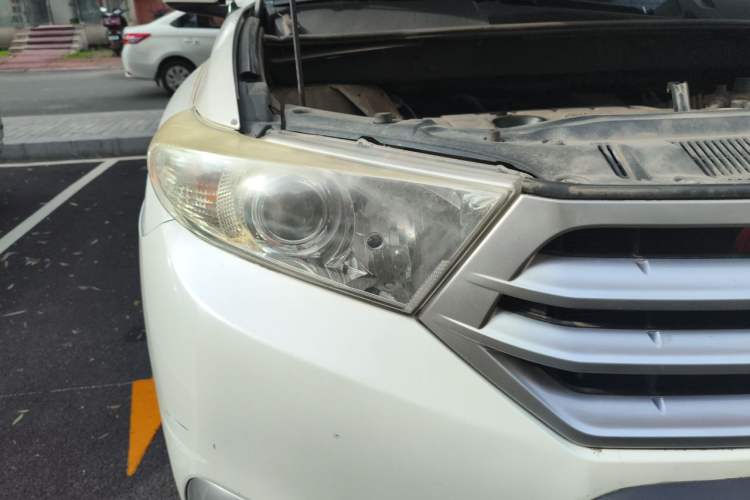 Used Toyota Highlander 2012 2.7L 2WD 5-Seater Elite Edition Right Front Headlight