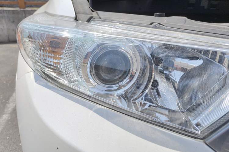 Used Toyota Highlander 2012 2.7L 2WD 5-Seater Elite Edition Right Front Headlight