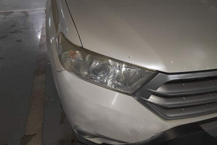 Used Toyota Highlander 2012 2.7L Two-Wheel Drive 7-Seater Elite Edition Right Front Headlight