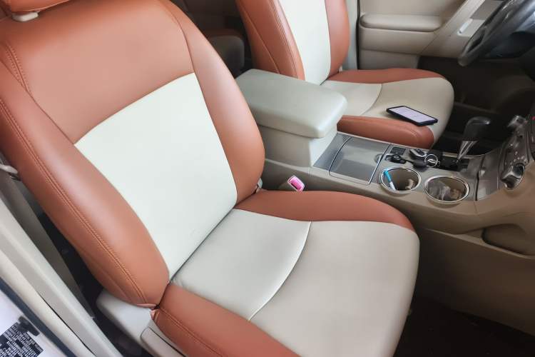 Used Toyota Highlander 2012 2.7L 2WD 5-Seater Elite Edition Right Front Seat
