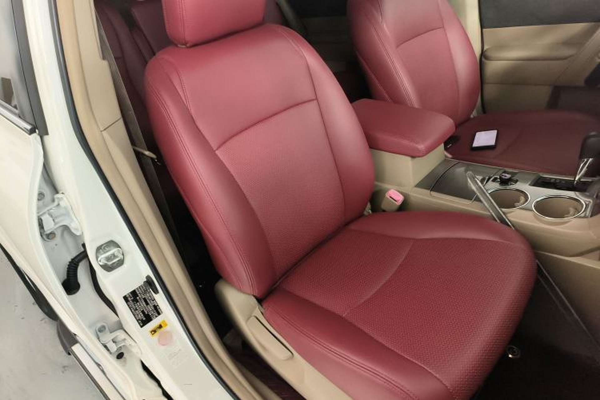 Used Toyota Highlander 2012 2.7L 2WD 5-Seater Elite Edition Right Front Seat