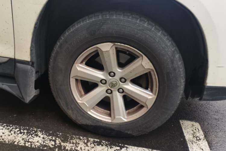 Used Toyota Highlander 2012 2.7L 2WD 5-Seater Elite Edition Right Front Wheel Hub
