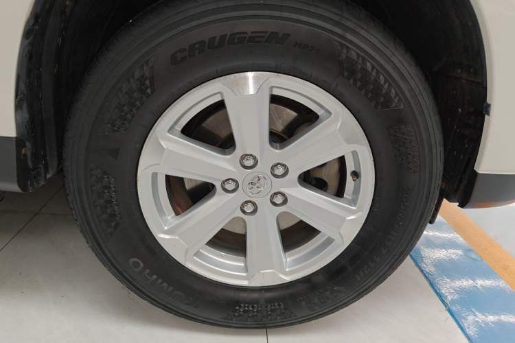 Used Toyota Highlander 2012 2.7L 2WD 5-Seater Elite Edition Right Front Wheel Hub