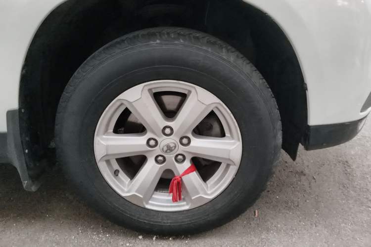 Used Toyota Highlander 2012 2.7L 2WD 5-Seater Elite Edition Right Front Wheel Hub