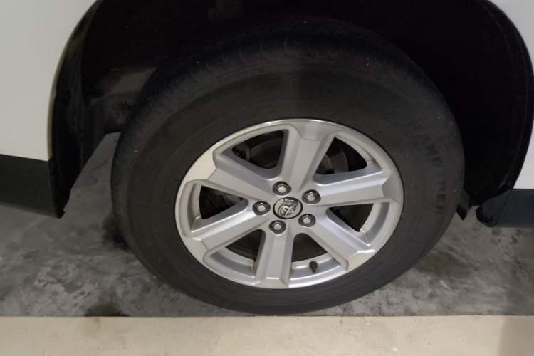 Used Toyota Highlander 2012 2.7L 2WD 5-Seater Elite Edition Right Front Wheel Hub