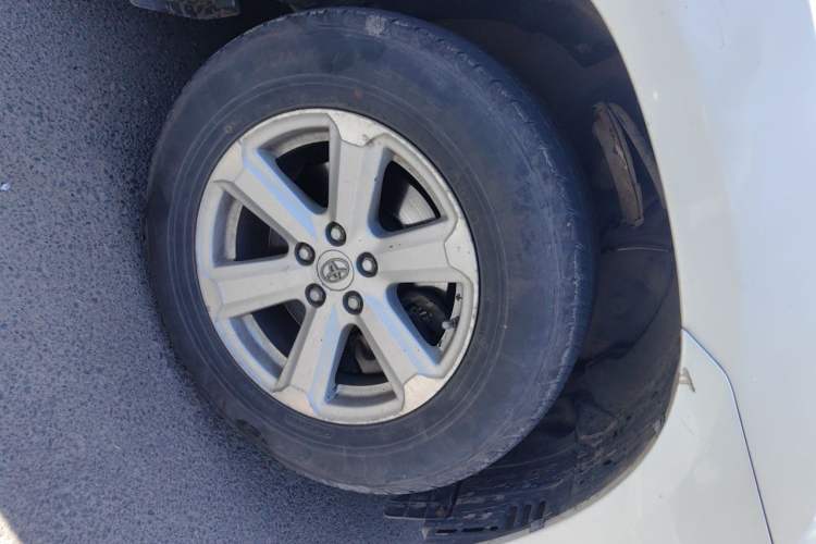 Used Toyota Highlander 2012 2.7L 2WD 5-Seater Elite Edition Right Front Wheel Hub