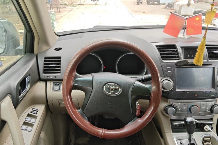 Used Toyota Highlander 2012 2.7L 2WD 5-Seater Elite Edition Steering Wheel
