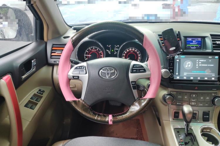 Used Toyota Highlander 2012 2.7L Two-Wheel Drive 7-Seater Luxury Edition Steering Wheel