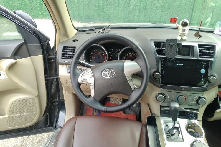 Used Toyota Highlander 2012 2.7L 2WD 5-Seater Elite Edition Steering Wheel