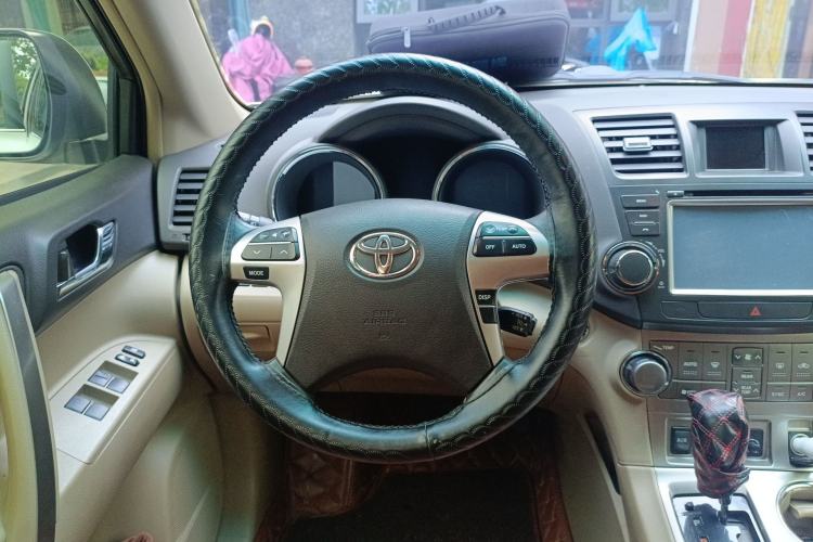 Used Toyota Highlander 2012 3.5L 4x4 7-Seater Luxury Edition Steering Wheel