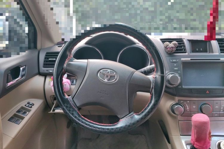 Used Toyota Highlander 2012 2.7L Two-Wheel Drive 7-Seater Elite Edition Steering Wheel