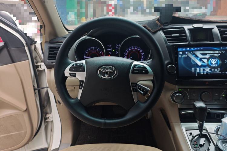Used Toyota Highlander 2012 2.7L Two-Wheel Drive 7-Seater Elite Edition Steering Wheel