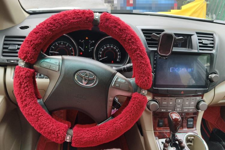 Used Toyota Highlander 2012 2.7L Two-Wheel Drive 7-Seater Luxury Edition Steering Wheel