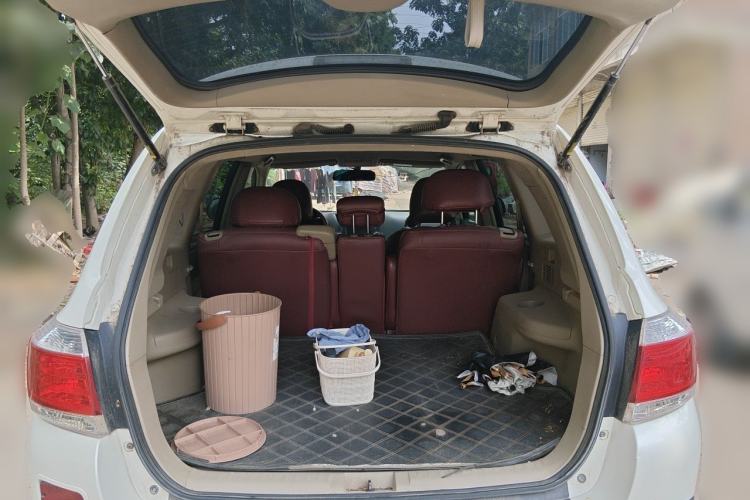 Used Toyota Highlander 2012 2.7L 2WD 5-Seater Elite Edition Trunk