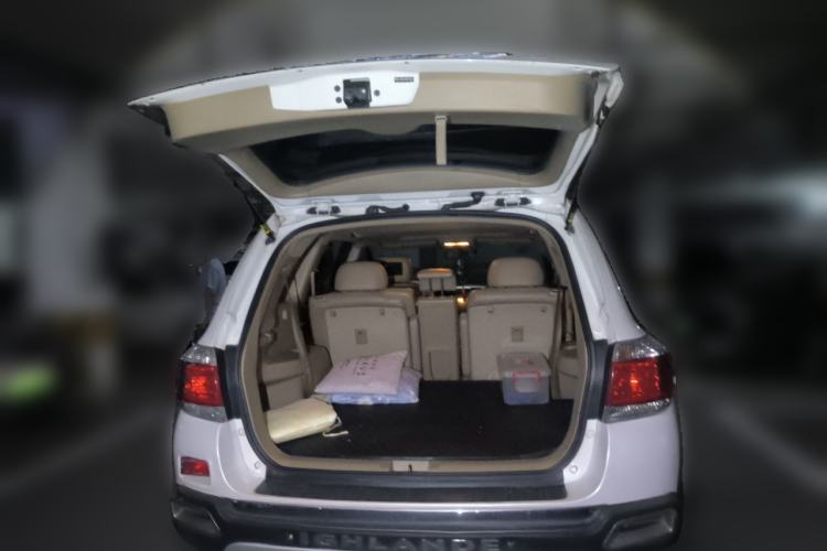 Used Toyota Highlander 2012 2.7L Two-Wheel Drive 7-Seater Luxury Edition Trunk