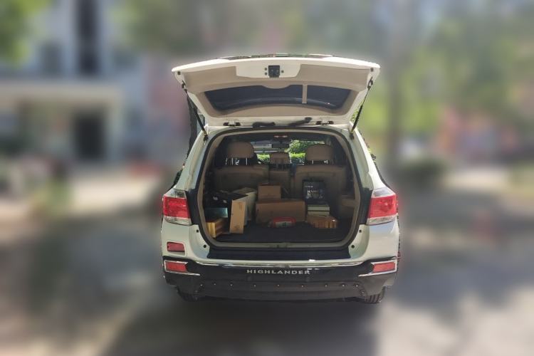 Used Toyota Highlander 2012 2.7L 2WD 5-Seater Elite Edition Trunk