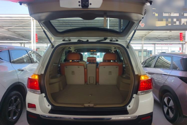 Used Toyota Highlander 2012 2.7L 2WD 5-Seater Elite Edition Trunk