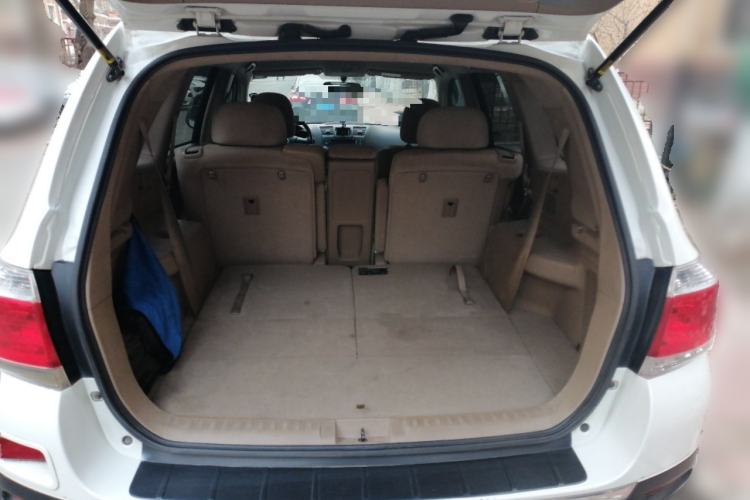 Used Toyota Highlander 2012 2.7L Two-Wheel Drive 7-Seater Elite Edition Trunk