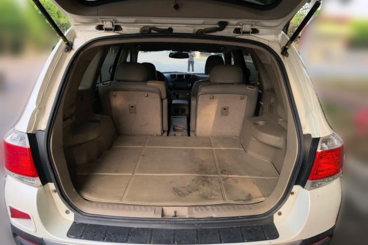 Used Toyota Highlander 2012 2.7L 2WD 5-Seater Elite Edition Trunk