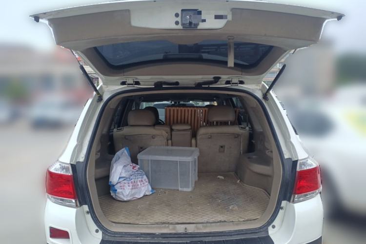Used Toyota Highlander 2012 2.7L 2WD 5-Seater Elite Edition Trunk