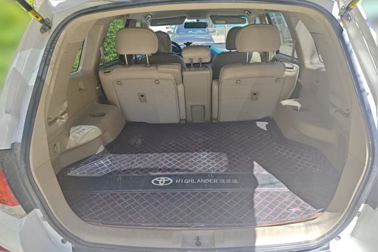 Used Toyota Highlander 2012 2.7L 2WD 5-Seater Elite Edition Trunk