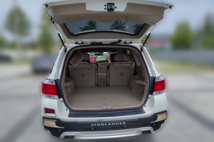 Used Toyota Highlander 2012 2.7L 2WD 5-Seater Elite Edition Trunk