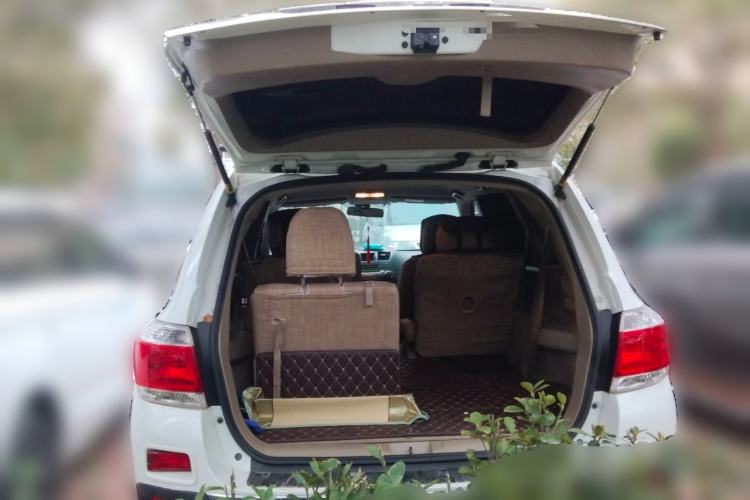 Used Toyota Highlander 2012 2.7L Two-Wheel Drive 7-Seater Elite Edition Trunk