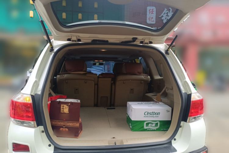 Used Toyota Highlander 2012 3.5L 4x4 7-Seater Luxury Edition Trunk